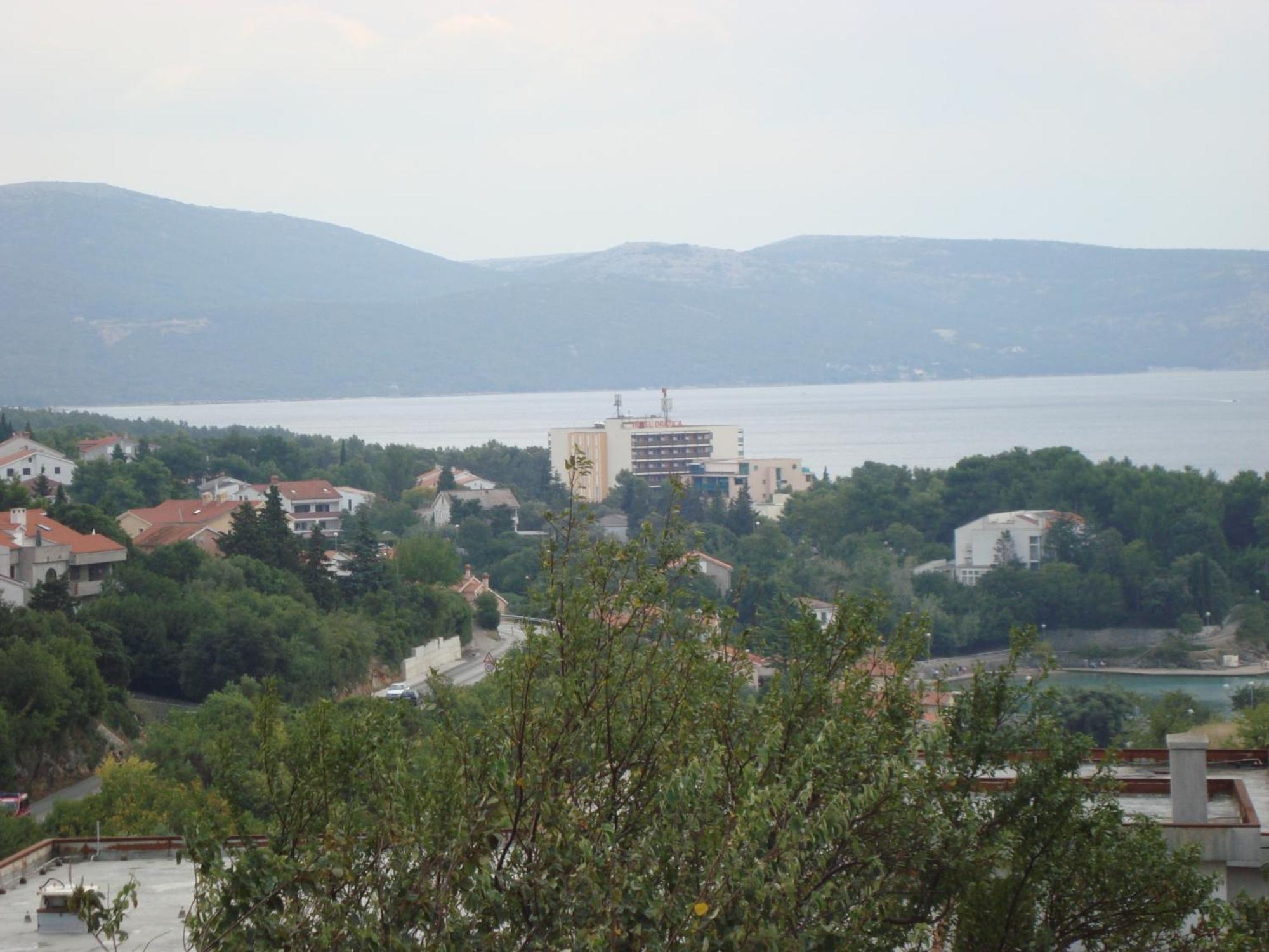 Rooms & Apartments Kvasić Krk Town Buitenkant foto